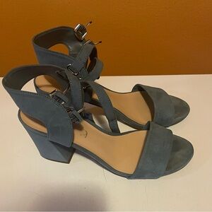 Unisa block Sandals size 7.5